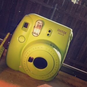 POLAROID CAMERA